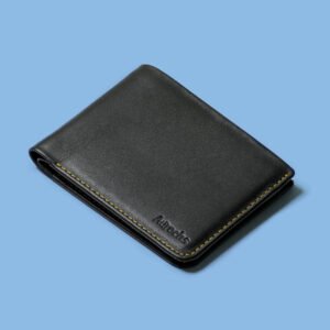 Light Pro - Bifold Wallet - Aurochs
