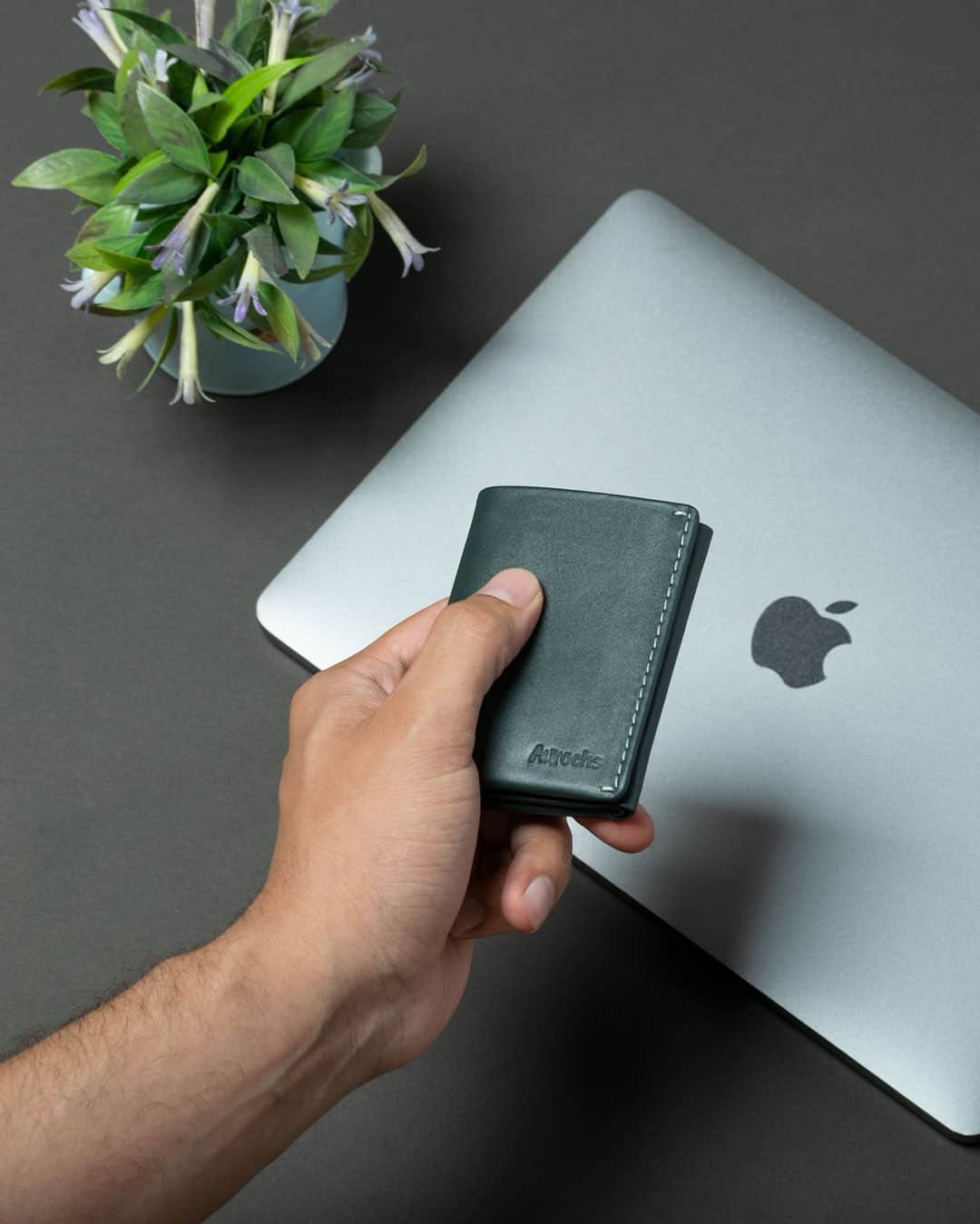 Infinity - Trifold Wallet - Aurochs